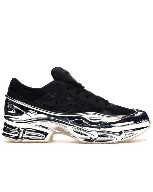 ozweego black silver
