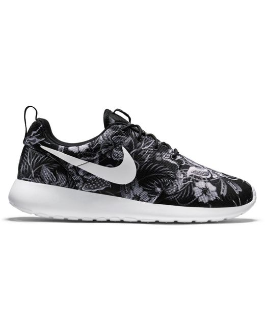 roshe run black