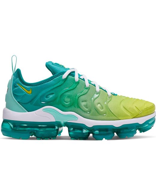 green vapormax plus women's