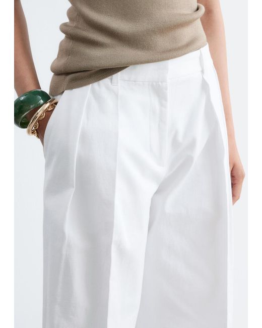 & Other Stories White Pleated Cotton-Linen Trousers