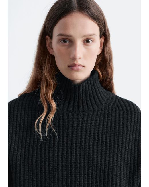 & Other Stories Black Cropped Turtleneck Jumper