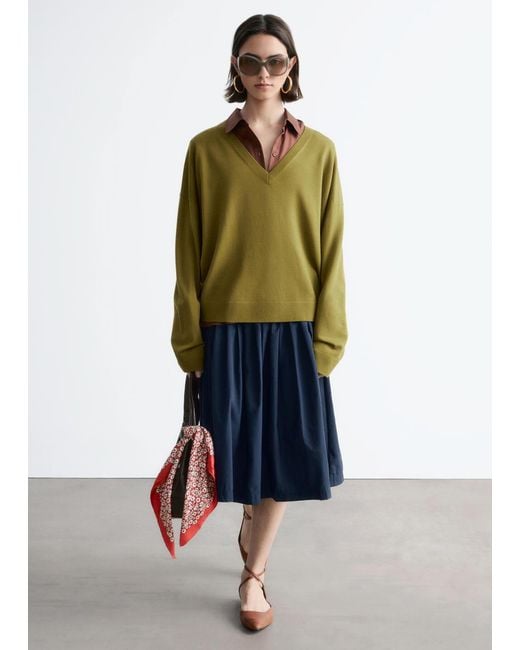 & Other Stories Green V-Neck Merino Wool Jumper