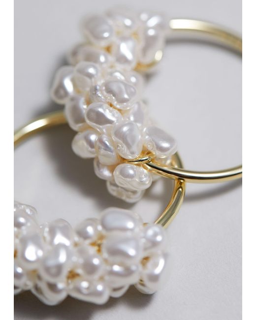 & Other Stories Gray Pearl Cluster Hoops