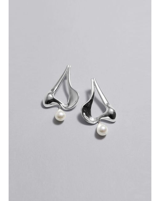 & Other Stories Metallic Freshwater Pearl Earrings