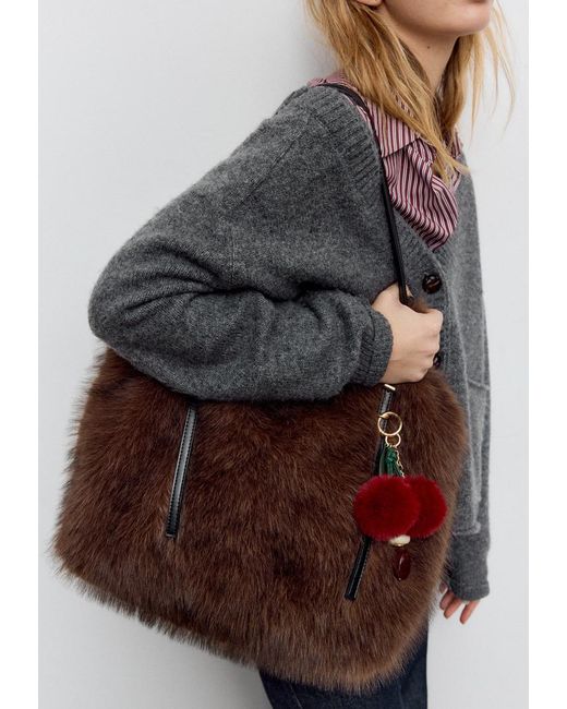 Portachiavi Con Charm Ciliegia E Perline di Stradivarius in Red
