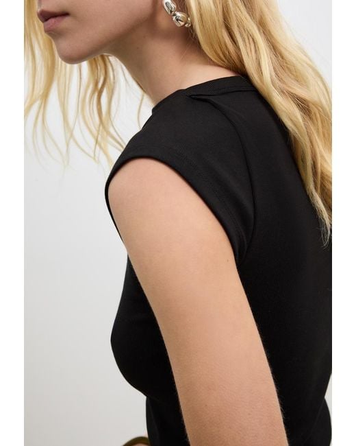 T-Shirt Basic Scollo A Barchetta di Stradivarius in Black