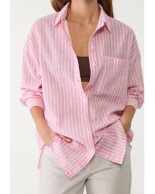 Camicia Corta Morbida Con Tasca di Stradivarius in Pink