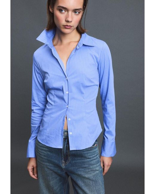 Camicia Basic Fitted di Stradivarius in Blue