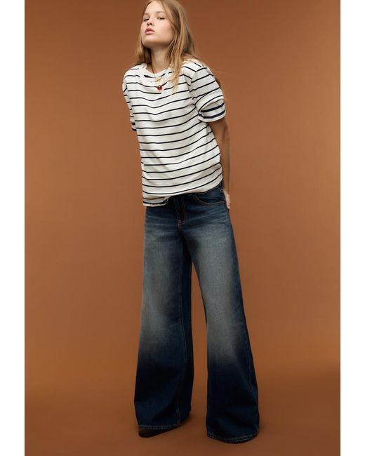 Maglietta Basic Regular Fit Heavy Weight A Righe di Stradivarius in Blue