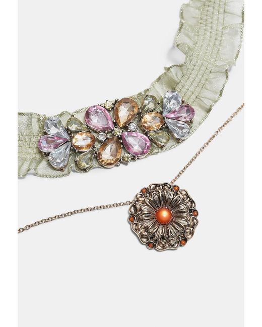 Set 2 Collane Choker di Stradivarius in White