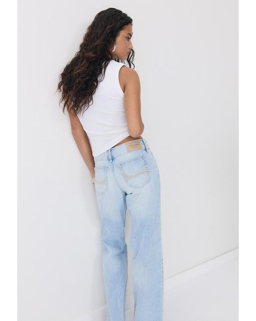 B04 Top Basic Aderente Senza Maniche di Stradivarius in Blue