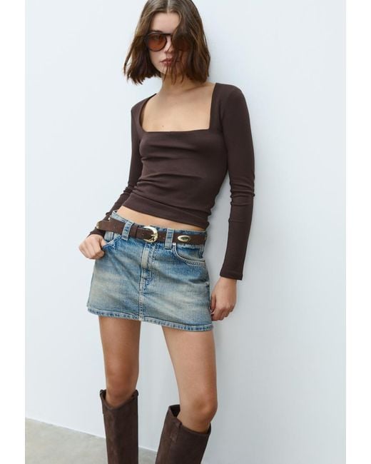 Maglietta Basica Scollo Quadrato di Stradivarius in Brown