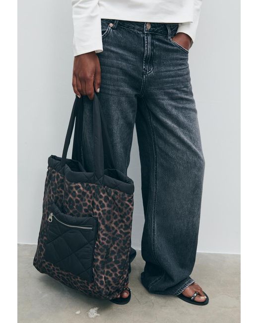 Borsa Shopper Imbottita Reversibile di Stradivarius in Black