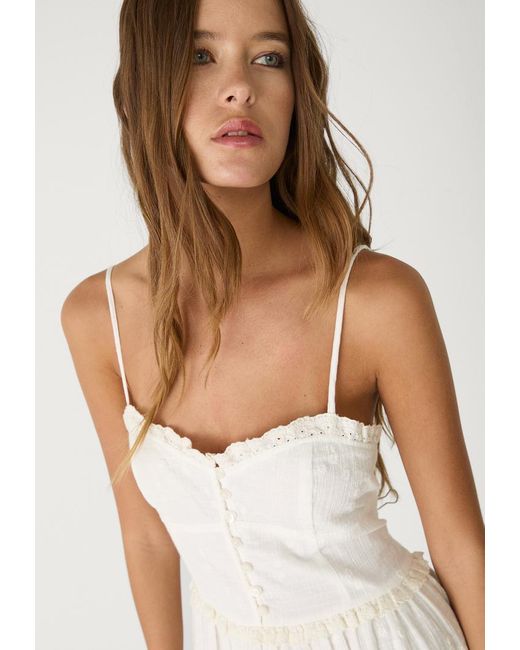 Vestito Fluido Corto di Stradivarius in White