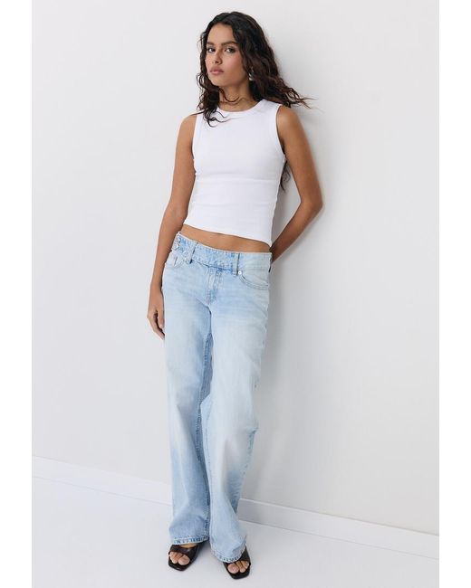 B04 Top Basic Aderente Senza Maniche di Stradivarius in Blue