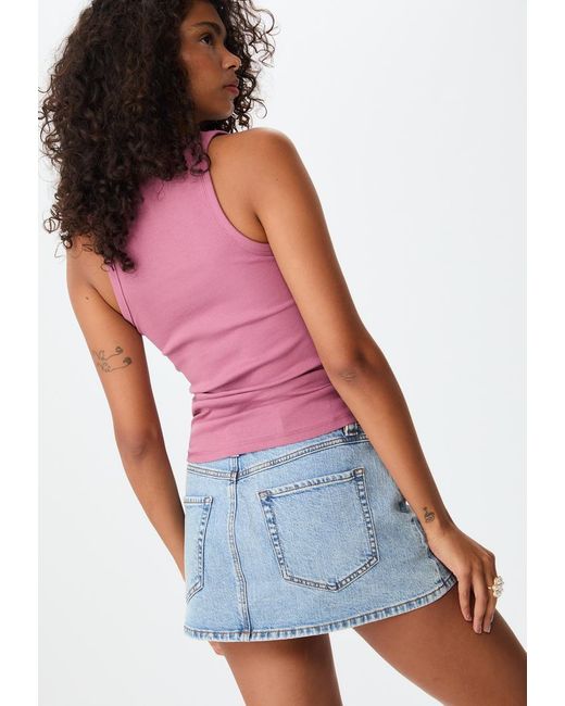 Top Basic Con Spalline di Stradivarius in Red