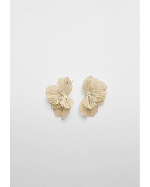 Orecchini A Ventaglio Con Fiore E Texture di Stradivarius in White