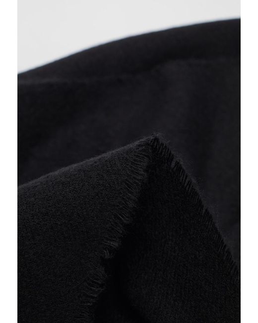Sciarpa Basic di Stradivarius in Black