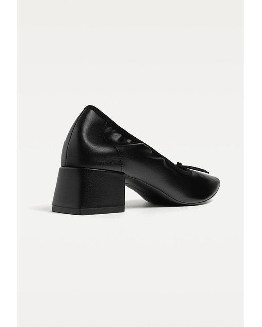 Ballerine Con Tacco Soft di Stradivarius in White