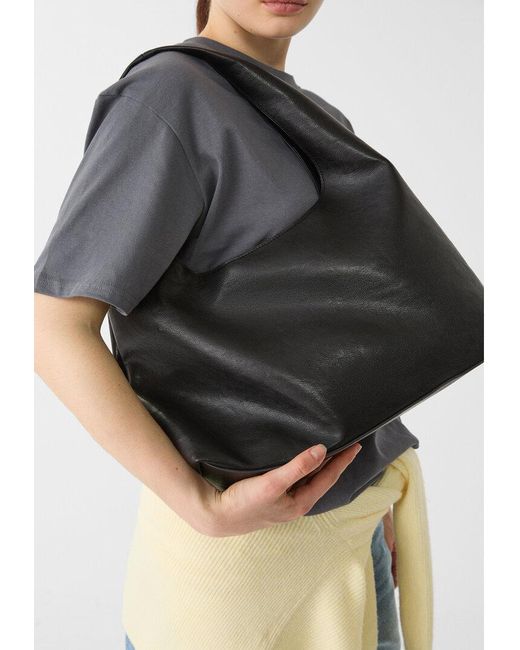 Borsa A Spalla Soft di Stradivarius in Black