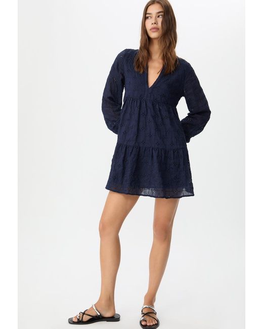 Vestito Corto Fluido Ricamato di Stradivarius in Blue