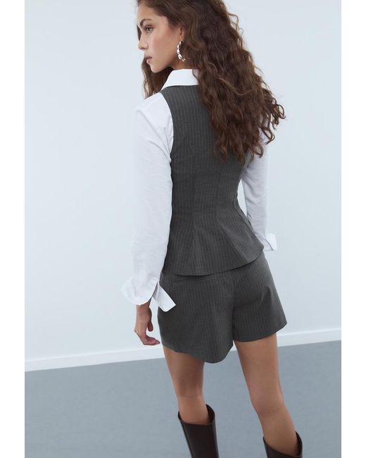 Top Baschina Senza Maniche A Righe di Stradivarius in Gray