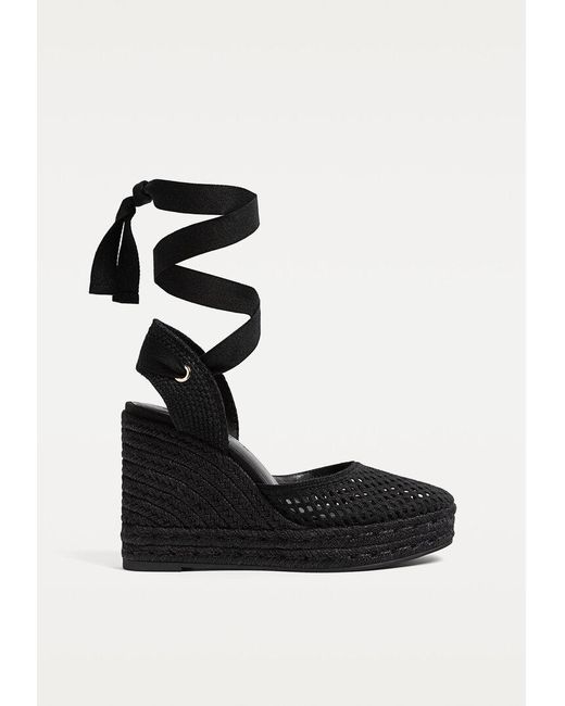 Zeppe Iuta Legate Crochet di Stradivarius in Black