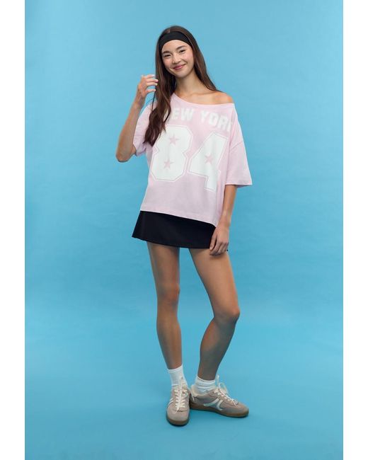 T-Shirt Stampata Con Scollo A Barchetta di Stradivarius in Blue