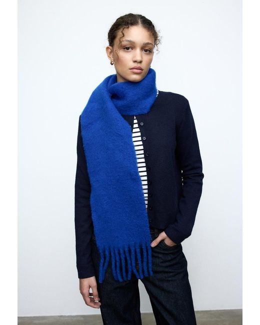 Sciarpa Basic di Stradivarius in Blue