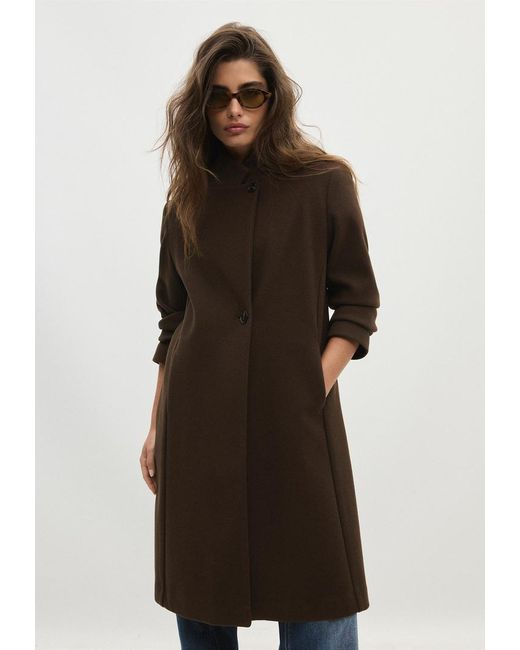 Cappotto Basic Morbido di Stradivarius in Brown