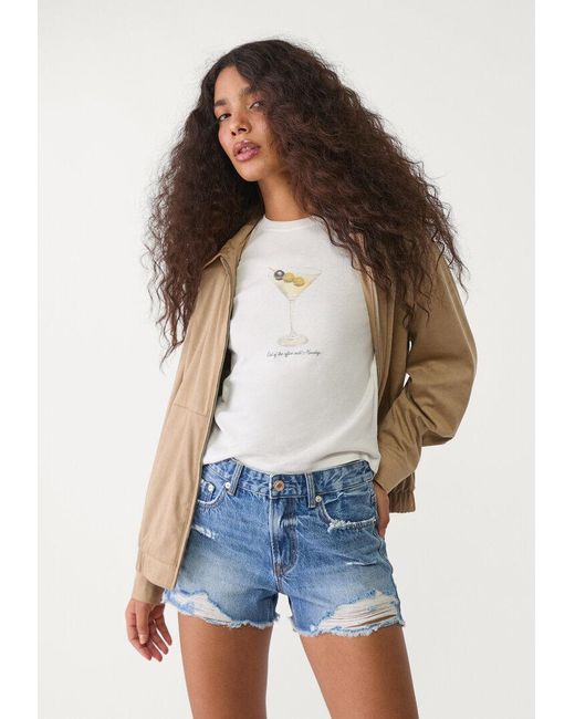 D75 Shorts di Stradivarius in Blue
