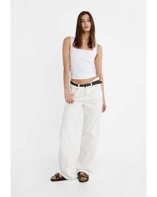 Maglietta Con Scollo Quadrato di Stradivarius in White