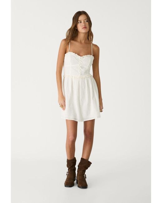 Vestito Fluido Corto di Stradivarius in White