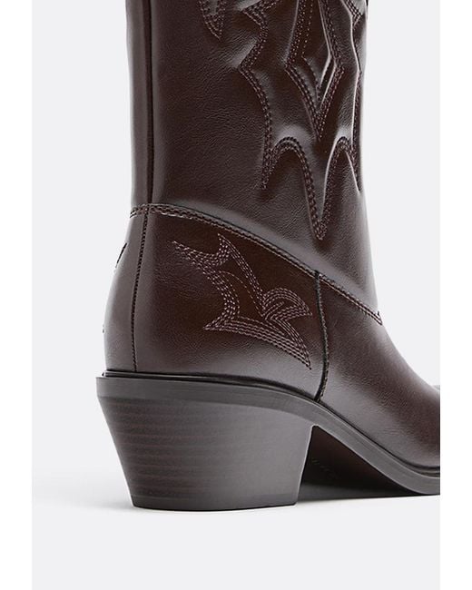 Stivali Cowboy Con Tacco di Stradivarius in Brown