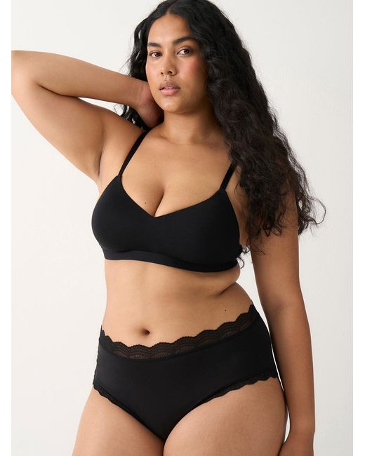 Stripe & Stare Black Smooth Sculpt Padded Bra
