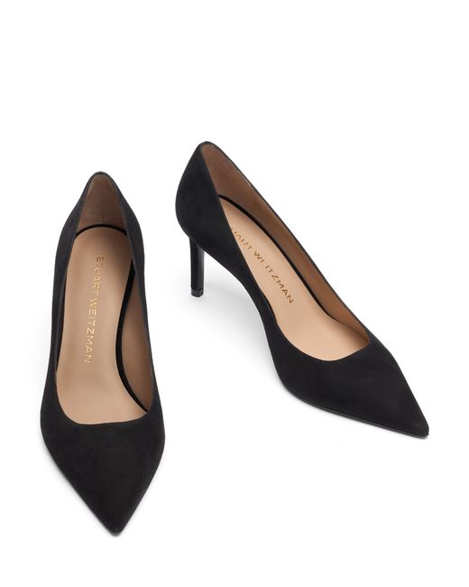 Stuart Power Pump 75 di Stuart Weitzman in Black