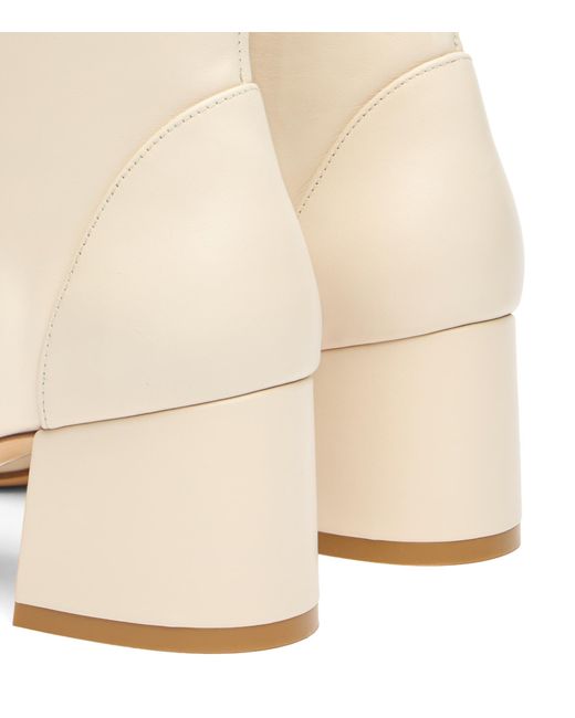 Stuart Weitzman White Essentialist Zip 60