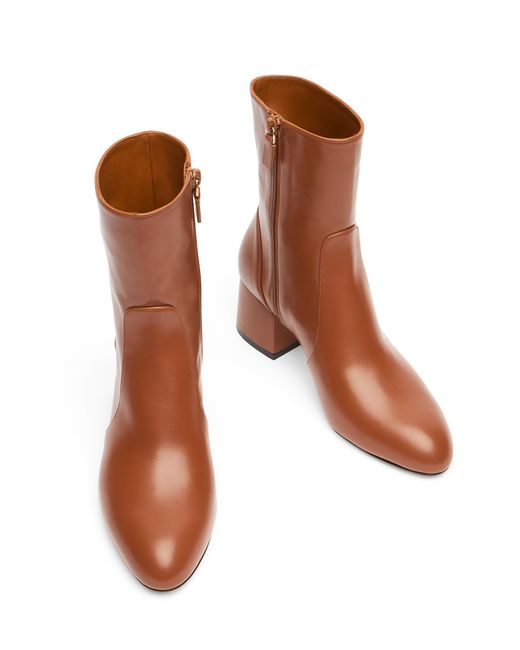 Stuart Weitzman Brown Essentialist Zip 60