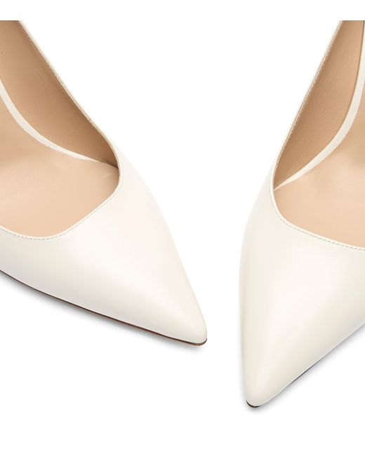 Stuart Power 75 Stuart Weitzman de color Metallic
