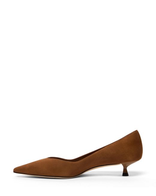 Pumps di Stuart Weitzman in Brown