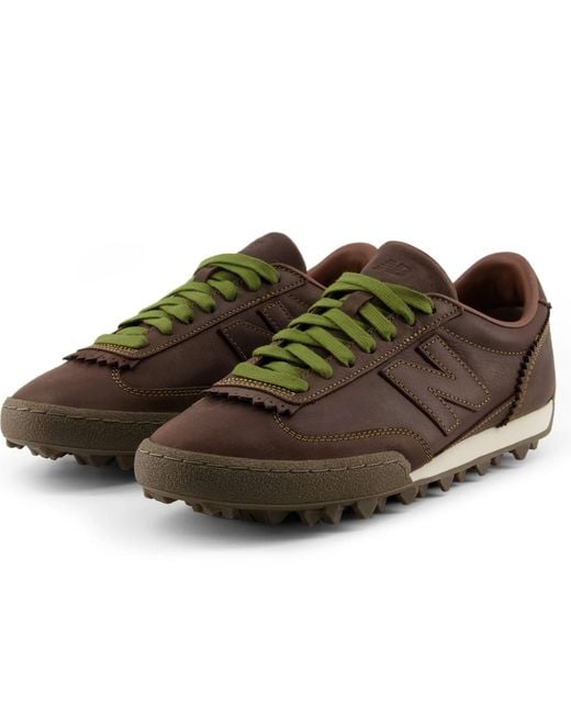 New Balance Brown Gator Run Shoes for men