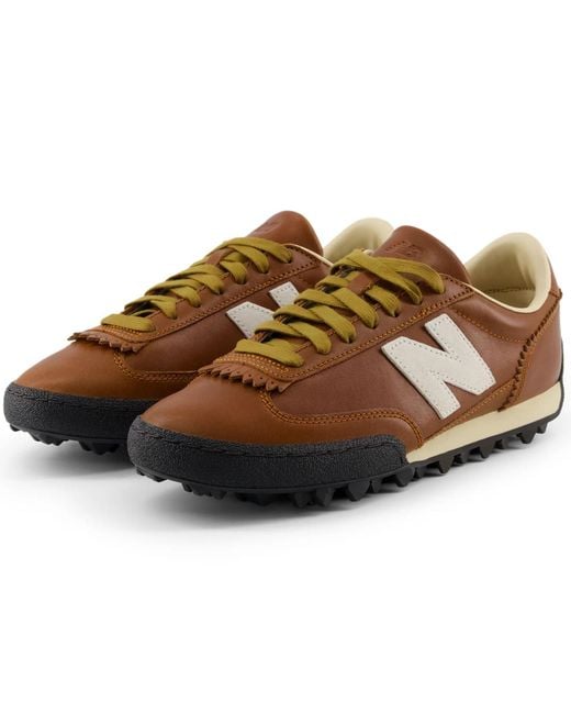 New Balance Brown Gator Run Shoes for men