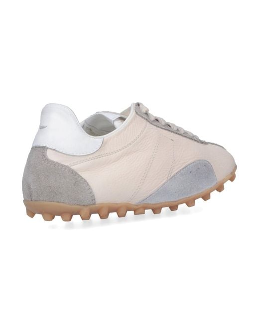 Maison Margiela White Classic Low-Top Sneakers With Minimalist Aesthetic