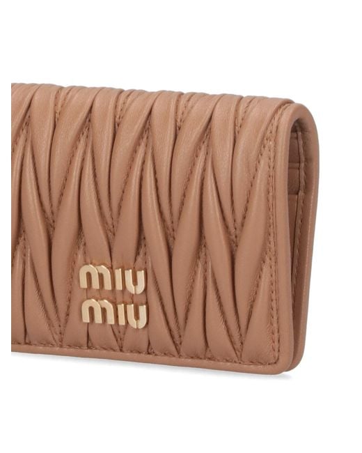 Portacarte Bi-Fold Logo di Miu Miu in White