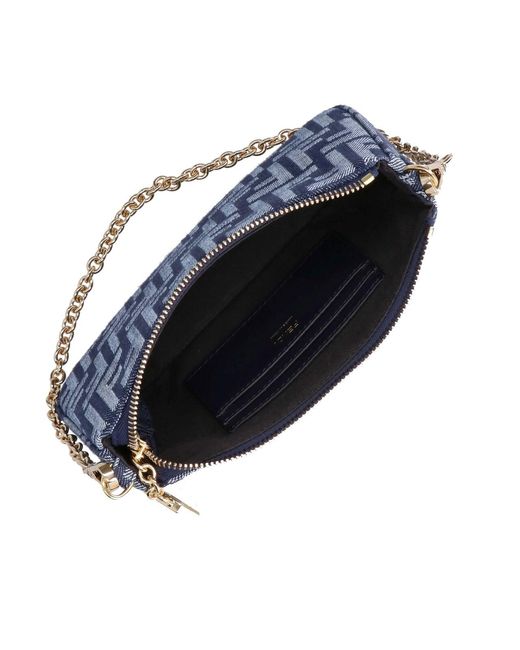 Fendi White Shoulder Pouch "Baguette"