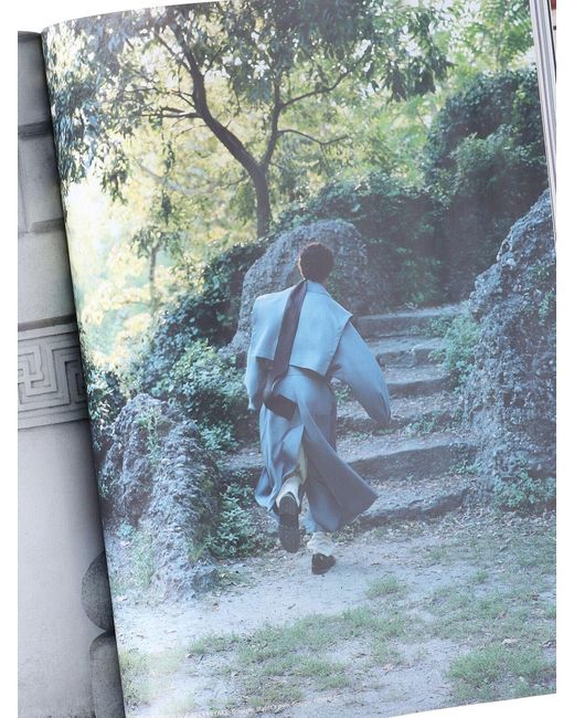 "Esquire" Issue 25 di MAGAZINE in Multicolor