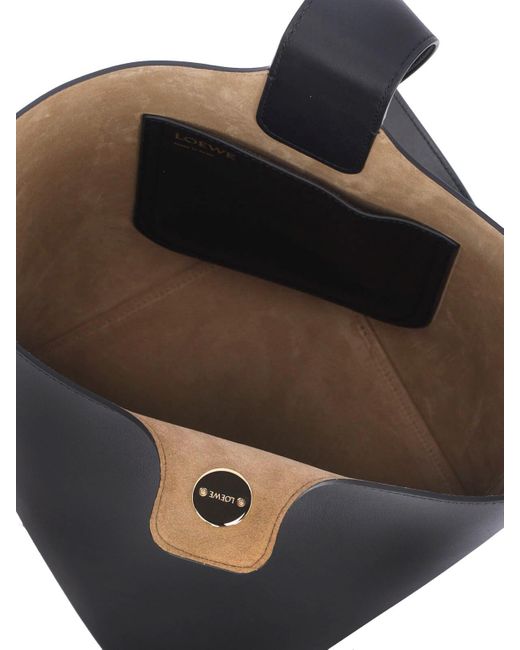 Borsa "Pebble Bucket" di Loewe in Black