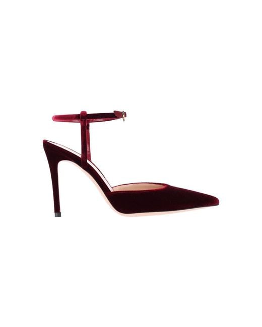 Gianvito Rossi Red Pumps “Mayfair”