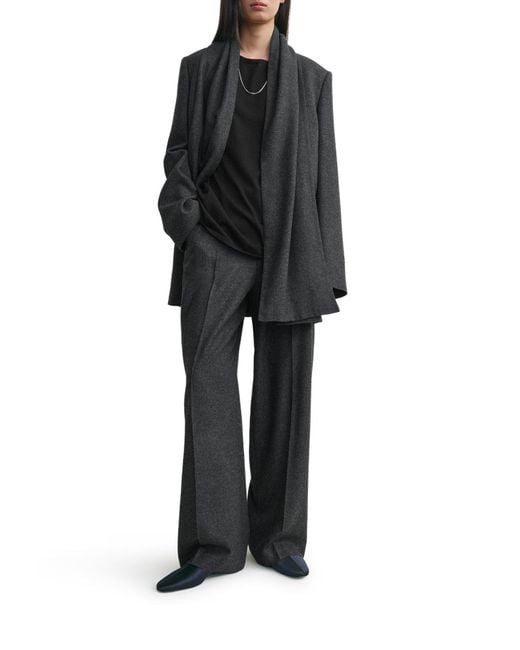 The Totême Black Scarf Blazer Is the Quiet-Luxury Signature That Speaks Before You Do — image 2