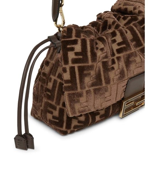 Mamma baguette media di Fendi in Brown